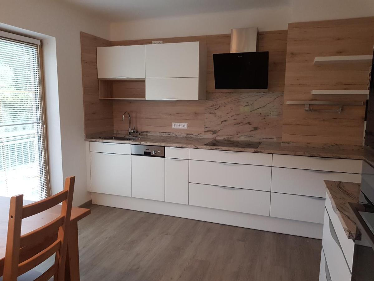 Appartment Luki Хаус им Енщал Екстериор снимка